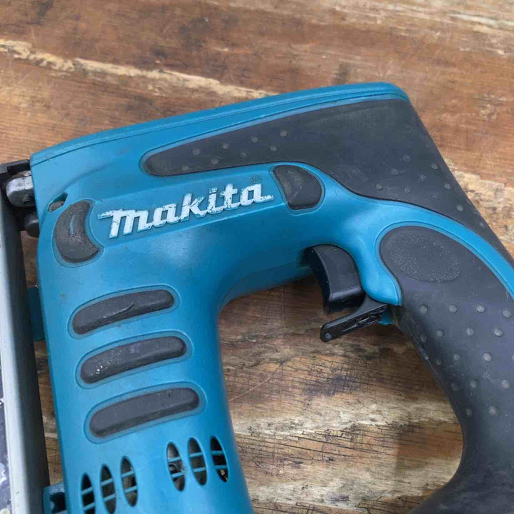 【現状品 】☆マキタ(makita) RT線専用コードレスタッカー ST110DZ 14.4V【柏店】