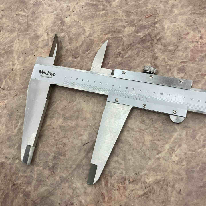 ◇ミツトヨ(Mitutoyo) M型標準ノギス 1000mm N100 530-502【所沢店】