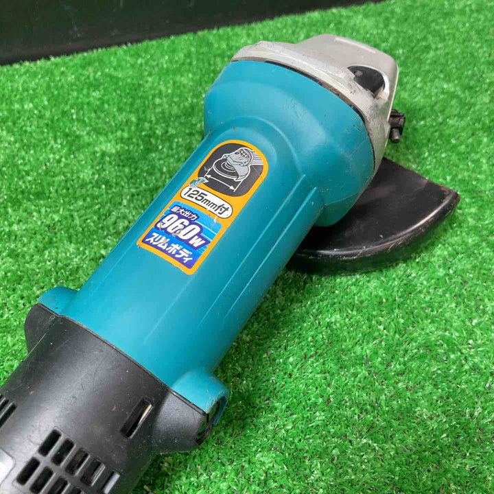 ☆マキタ(makita) 125mm ディスクグラインダ 9535B【岩槻店】
