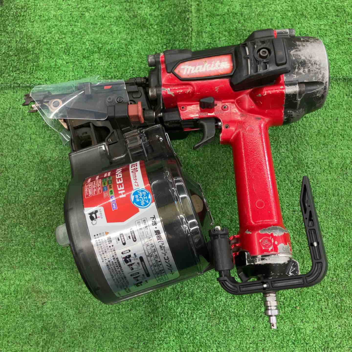 中古品】 マキタ/makita 高圧エア釘打ち機・AN933H 【桶川店 中古品】 マキタ/makita 高圧エア釘打ち機・AN933H 【桶川店