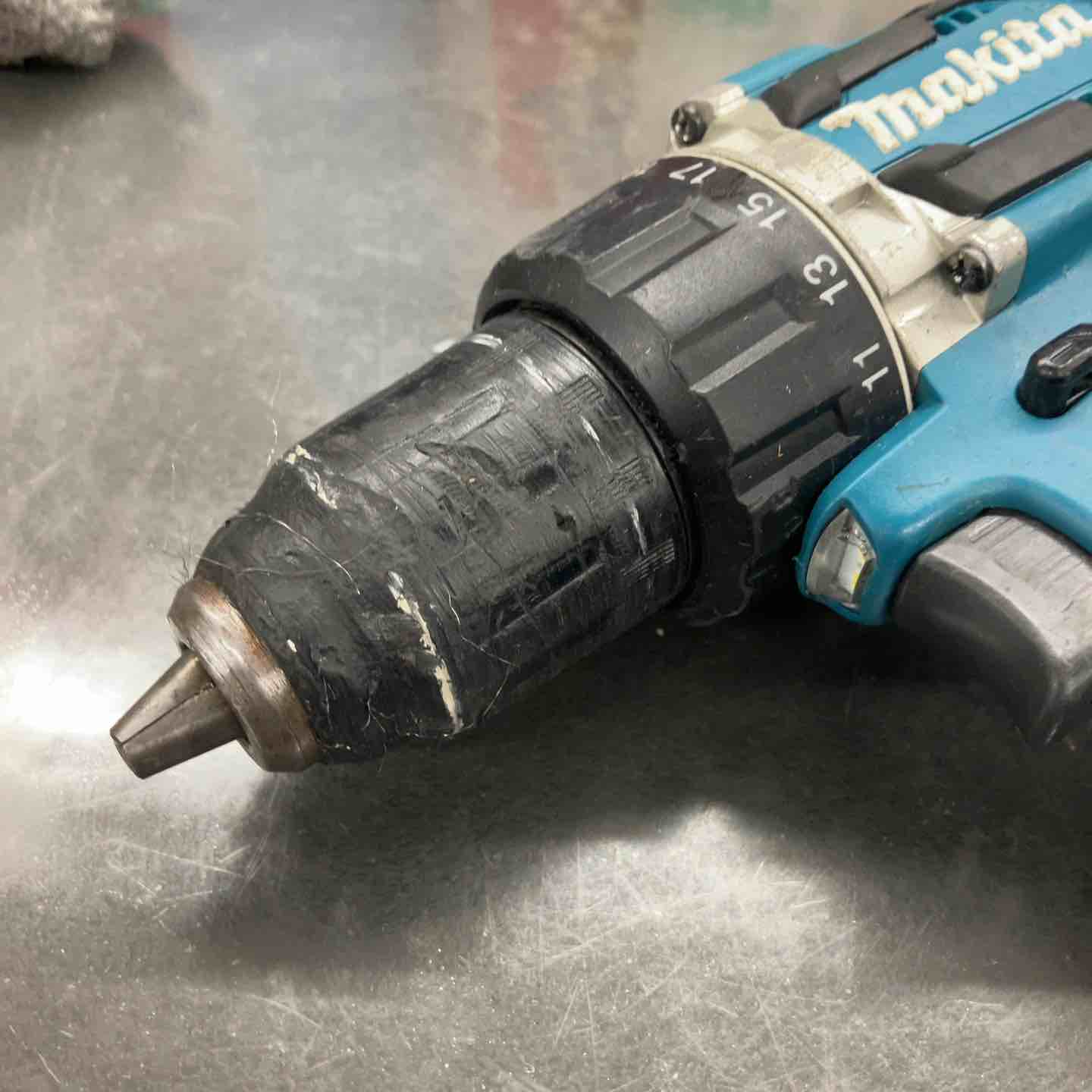 ☆マキタ(makita) コードレスドリルドライバー DF484DZ【戸田店