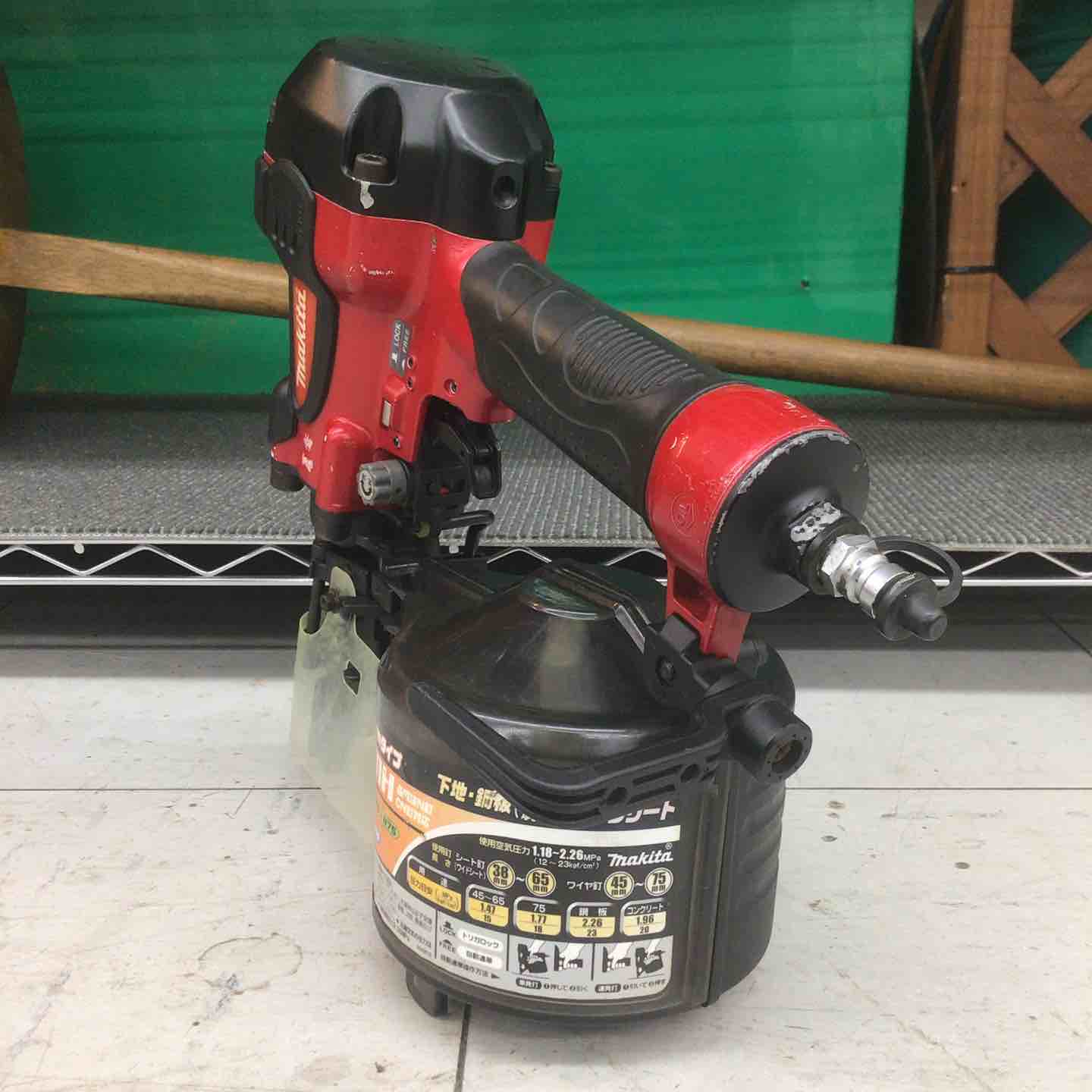 中古品】 マキタ/makita 高圧エア釘打ち機 AN711H 【鴻巣店】 – アクト 中古品】 マキタ/makita 高圧エア釘打ち機 AN711H 【鴻巣店】 – アクト