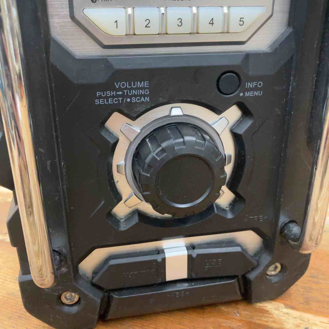 ★マキタ(makita) コードレスラジオ MR108B【柏店】