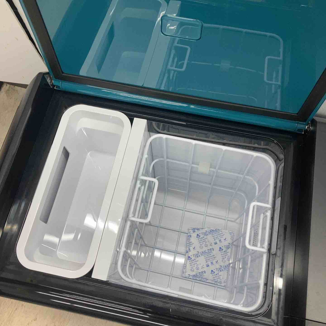 ★マキタ(makita) コードレス冷温庫 CW004GZ【川越店】