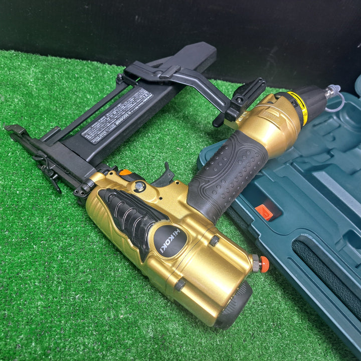 【美品】★ハイコーキ(HIKOKI ※旧:日立工機) 高圧フロアタッカ N5004HMF【岩槻店】