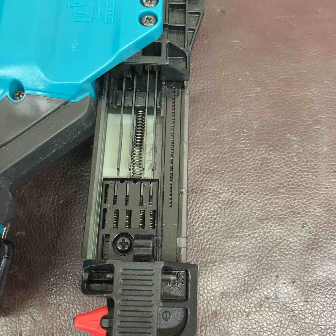 【中古品】マキタ(makita) コードレスピンネイラ PT353DRG【東大和店】