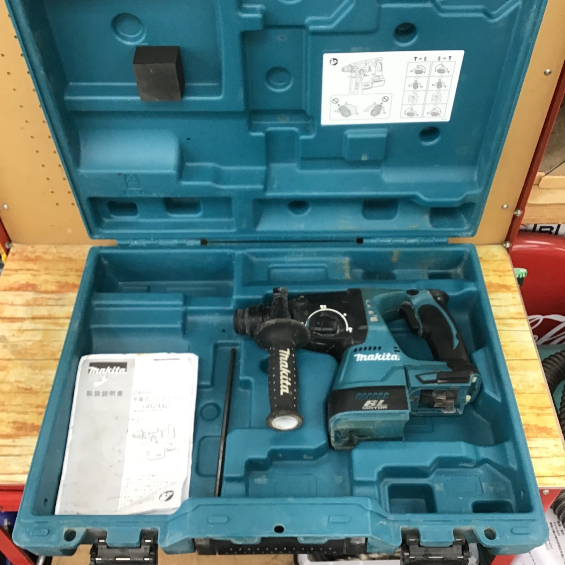 楽天市場】マキタ(makita) HR244DZK 充電式ハンマドリル (青/黒) 18V 24mm 本体のみ・ケース付 : ヤマタカナモノ楽天市場店