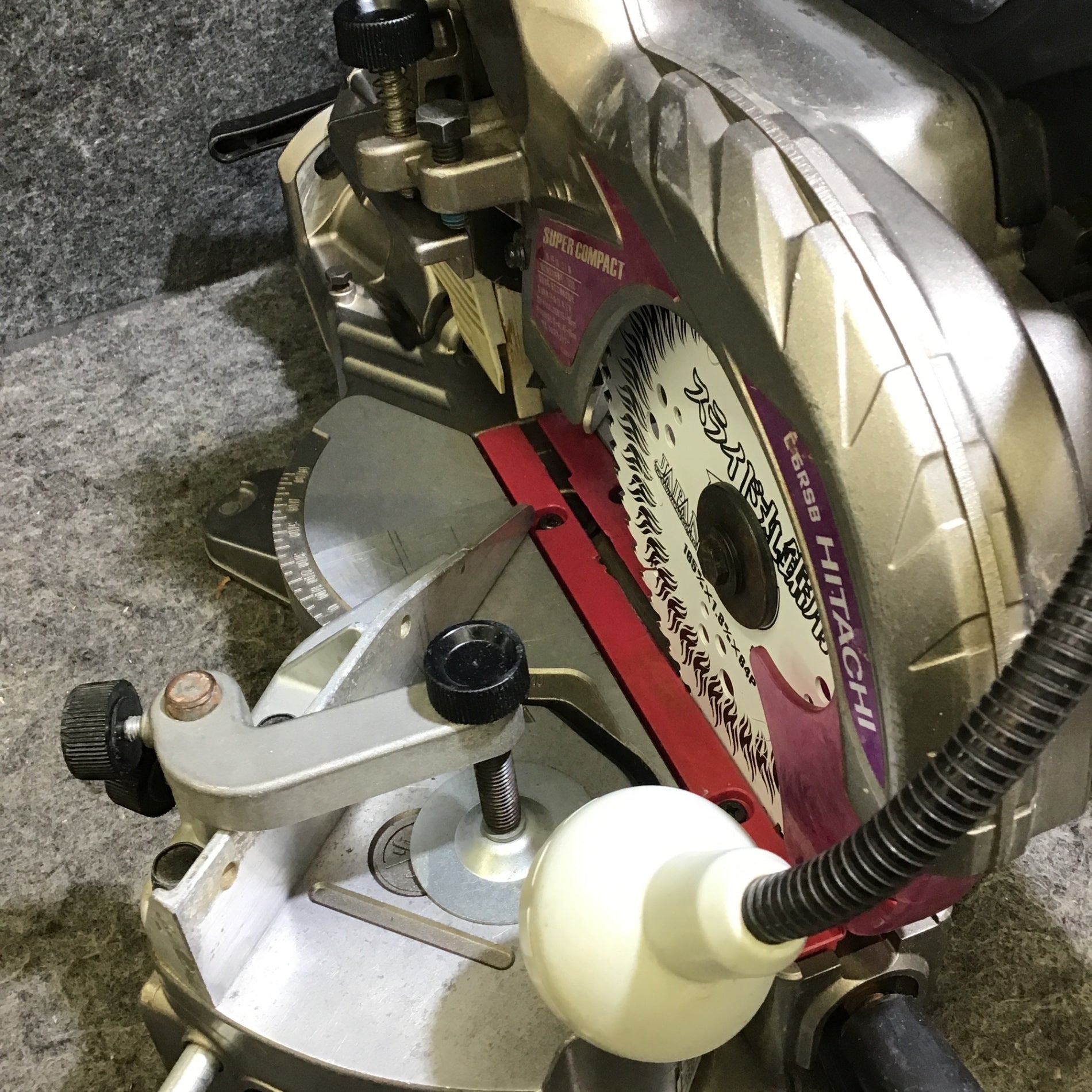 日立 HITACHI C6RSB スライドマルノコ 中古品 【ハンズクラフト宜野湾店】 中古品・新品刃取付済み！】日立工機(HITACHI) 卓上スライド丸のこ