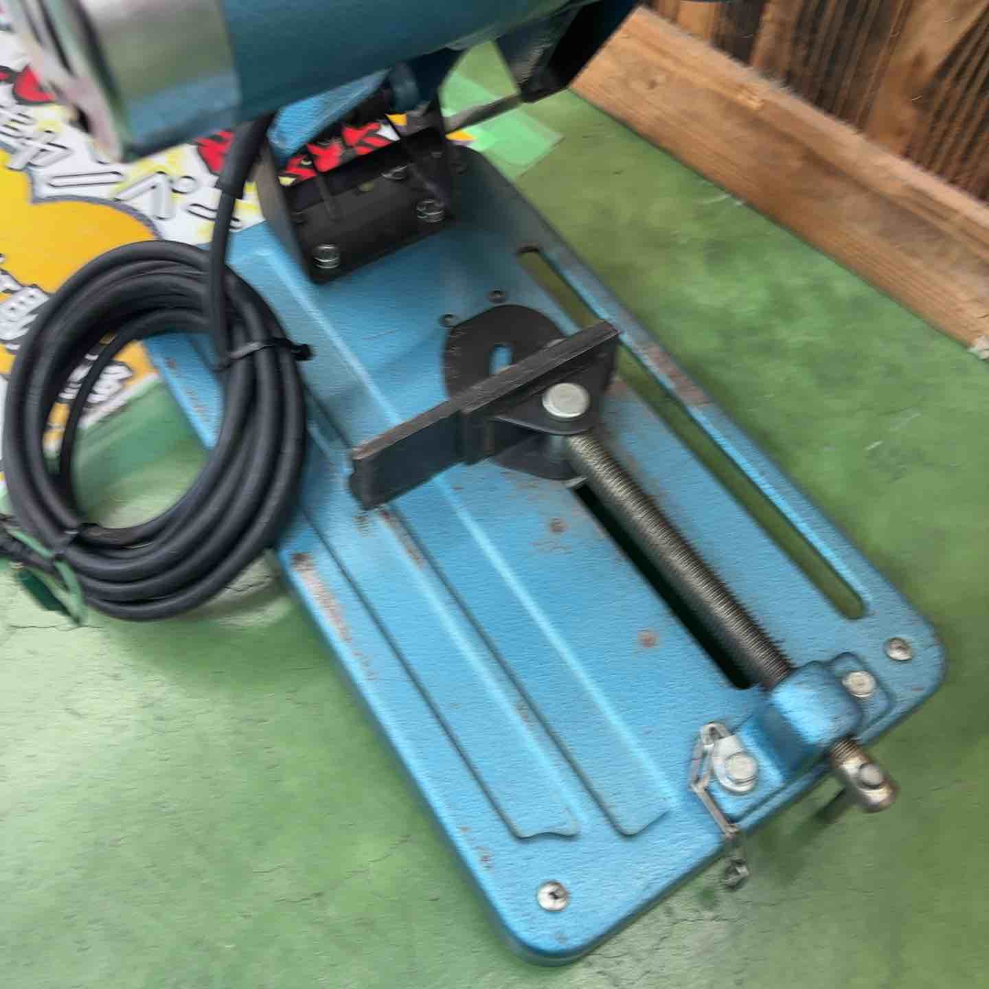 新ダイワ L-80P ライトカッタ 切断機 高速 電動 工具 新ダイワ Shindaiwa 高速切断機 ライトカッター L-80Pの中古 中古C傷