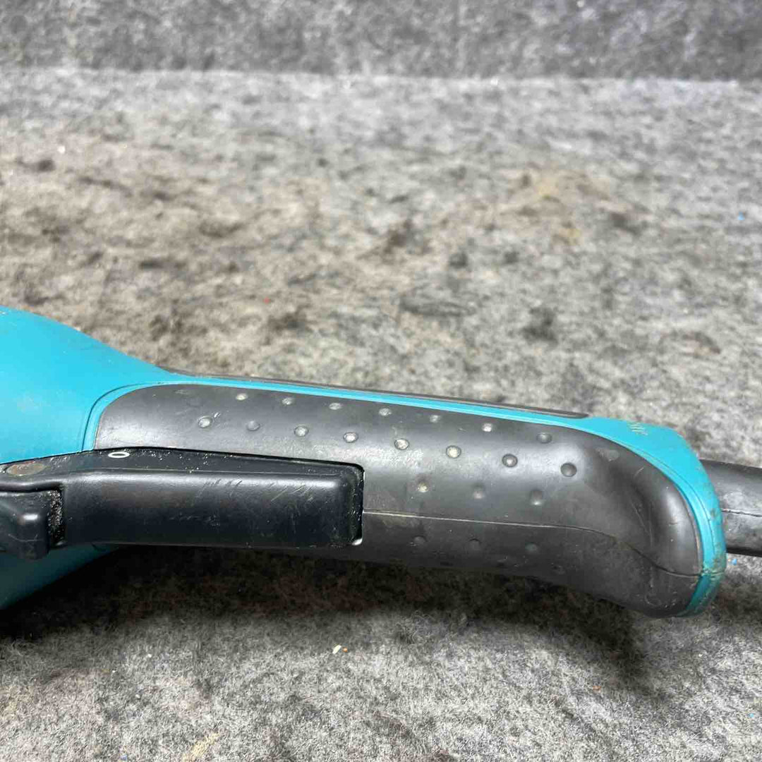 マキタ(makita) 150mm電子ディスクグラインダ GA6021C【桶川店】