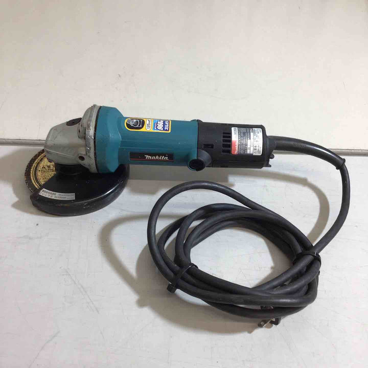 ☆マキタ(makita) 125mm ディスクグラインダ 9535B【戸田店】