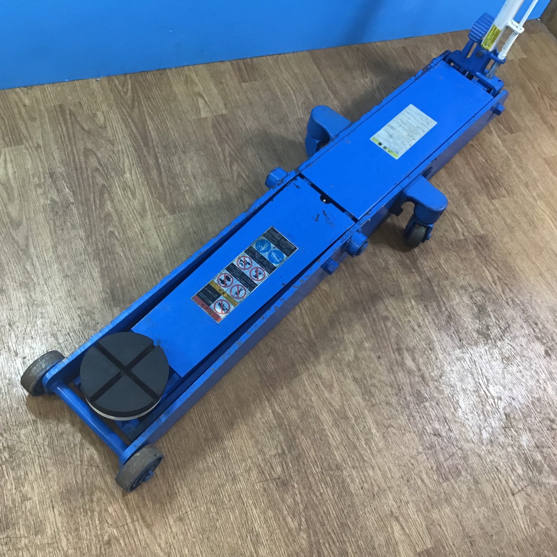 中古希少品/店頭受取り限定】〇長崎ジャッキ 3t低床ジャッキロング