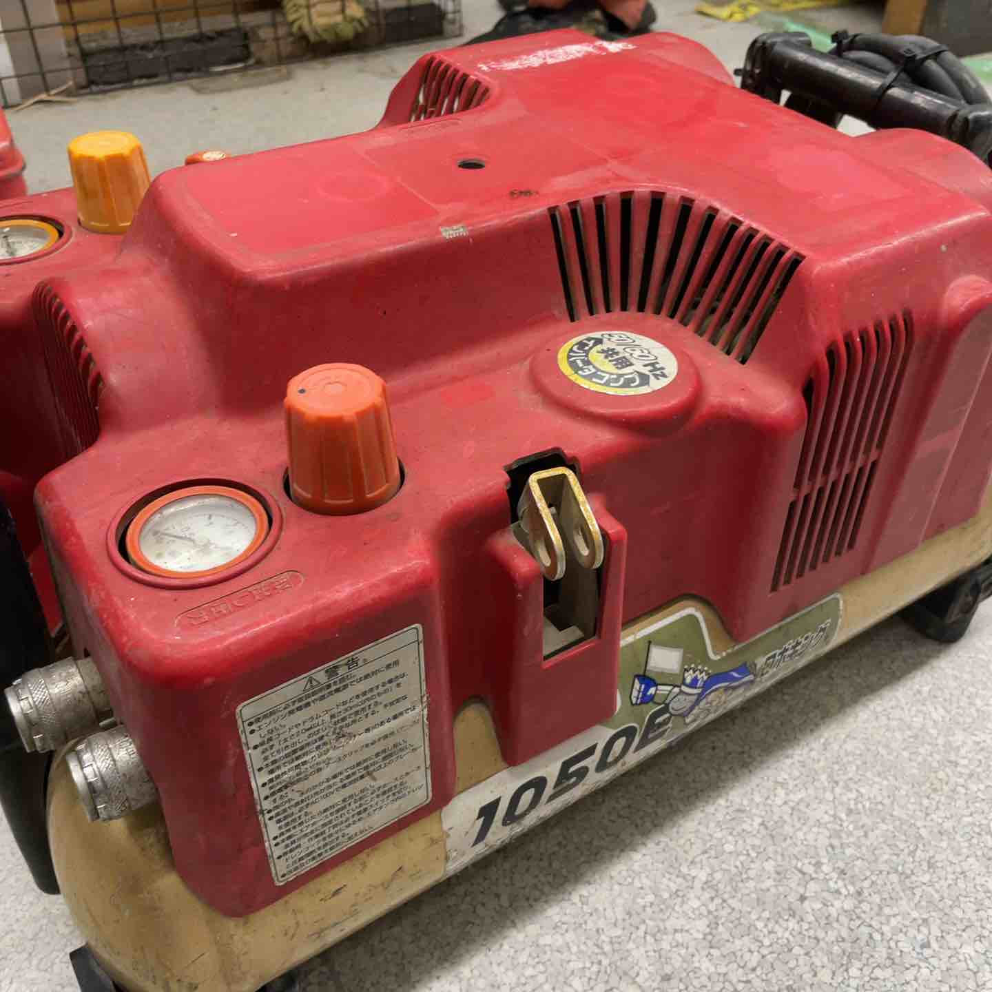 ☆マックス(MAX) エアコンプレッサー AK-HL1050E【八潮店】 – アクト