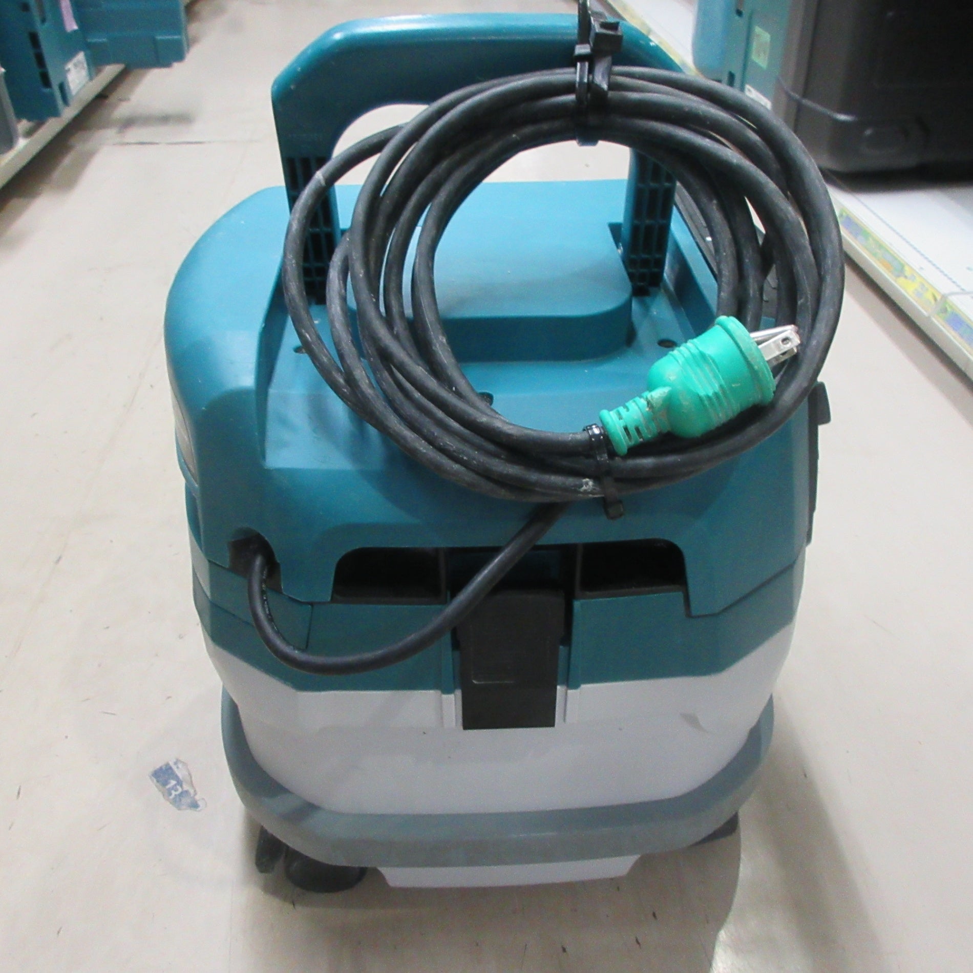☆マキタ(makita) 集じん機 乾式 VC0830【町田店】 – アクトツール