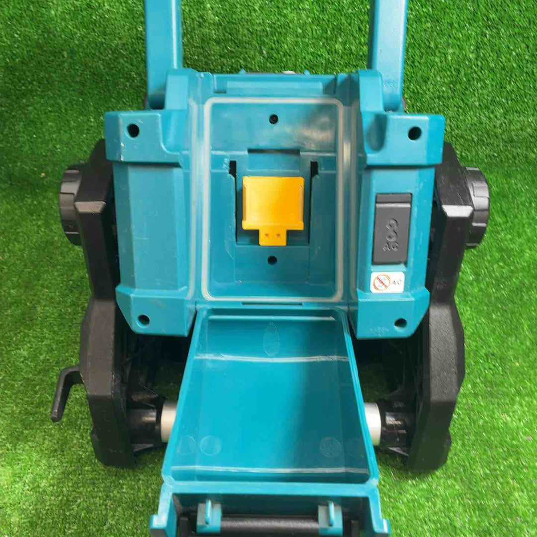 マキタ(makita) コードレススタンドライト ML811【藤沢店】