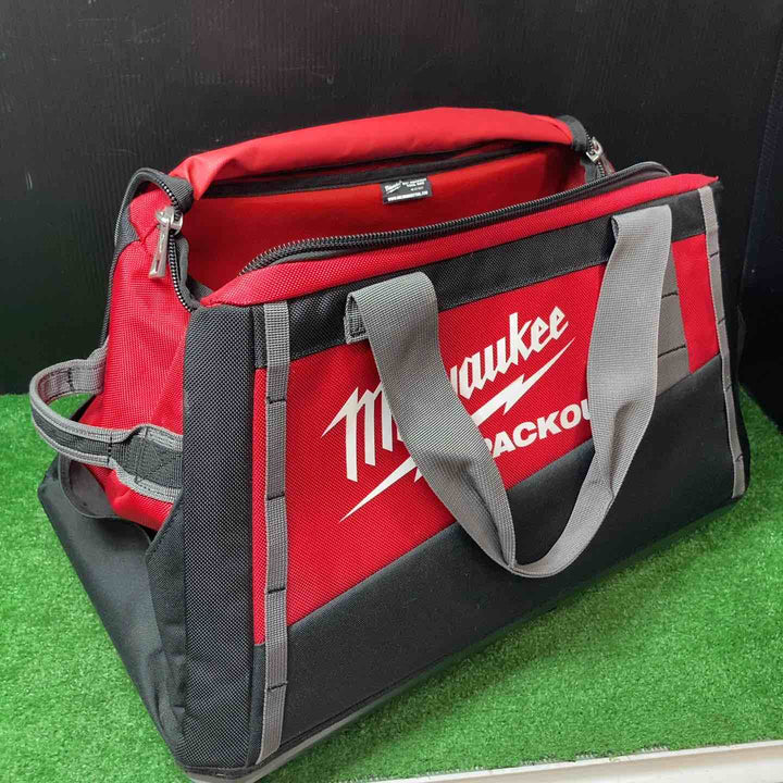 【美品】ミルウォーキーツール･ジャパン PACKOUT TM 20インチツールバッグ 48-22-8322N 1個【岩槻店】