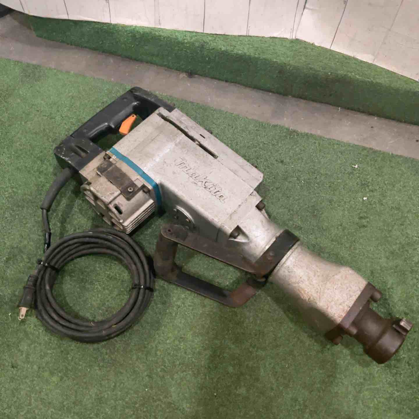店頭受取り限定】☆マキタ(makita) 電動ハンマ HM1500 動作確認済