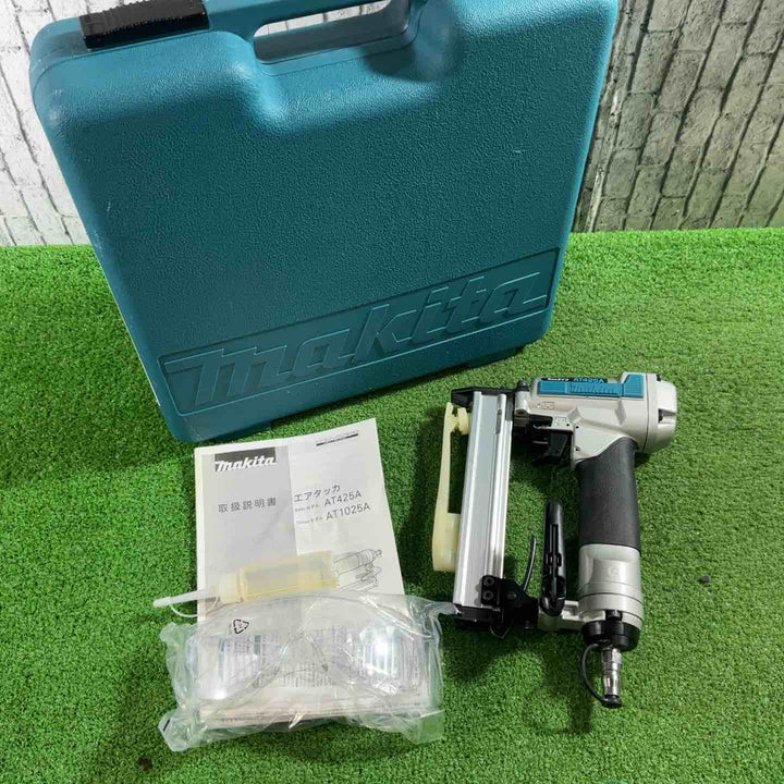 ★マキタ(makita) 常圧エアタッカ AT425AK 動作確認済【川口店】