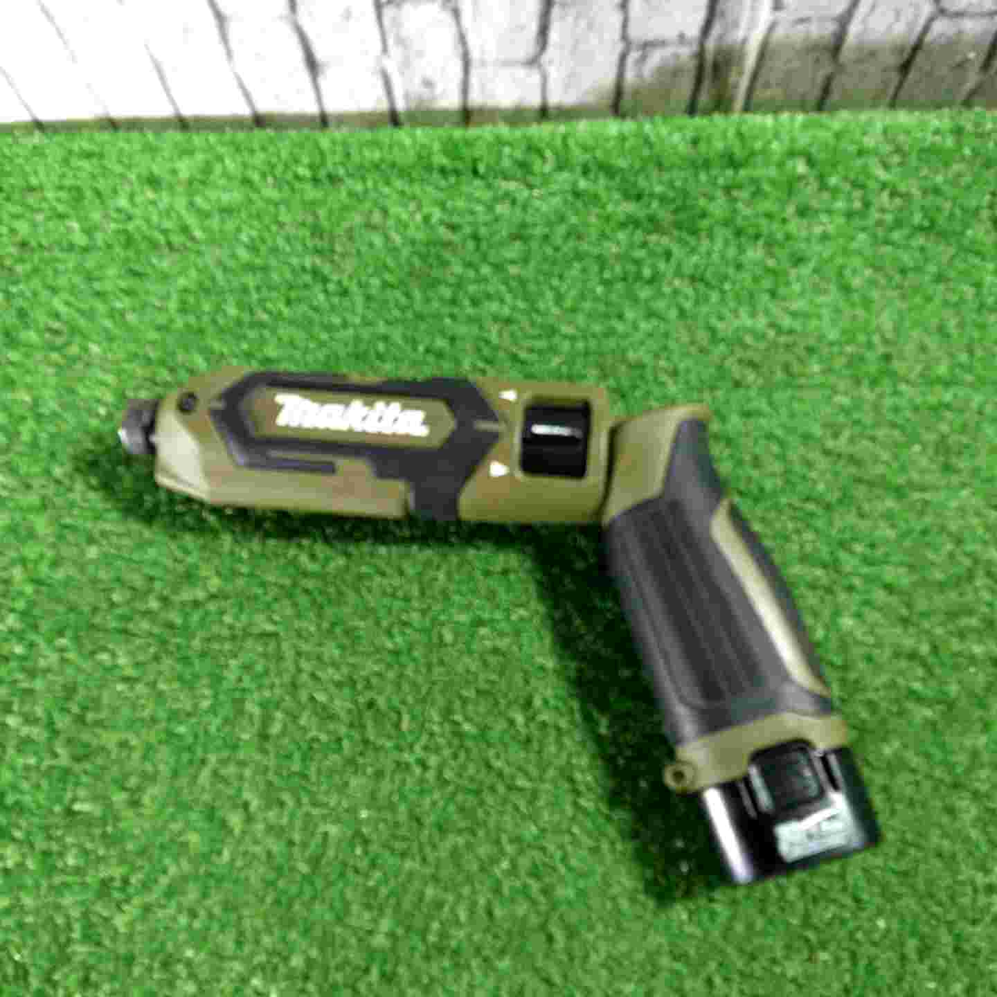 ★マキタ(makita) コードレスペンインパクトドライバー TD022DSHXO 動作確認済【川口店】 ☆マキタ(makita) コードレスペンインパクトドライバー TD022DSHXO
