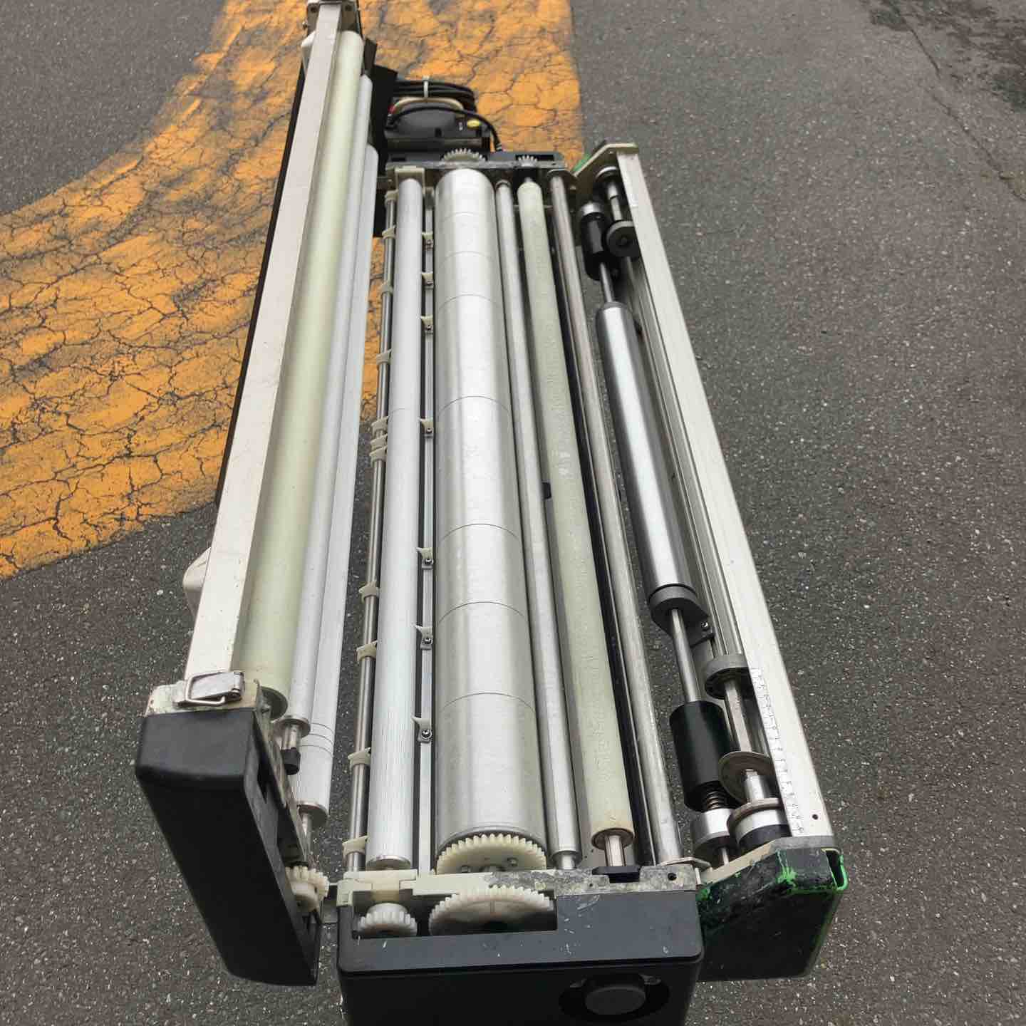 現状品・店頭受取り限定】 極東/KYOKUTO 自動壁紙糊付け機・prime zero