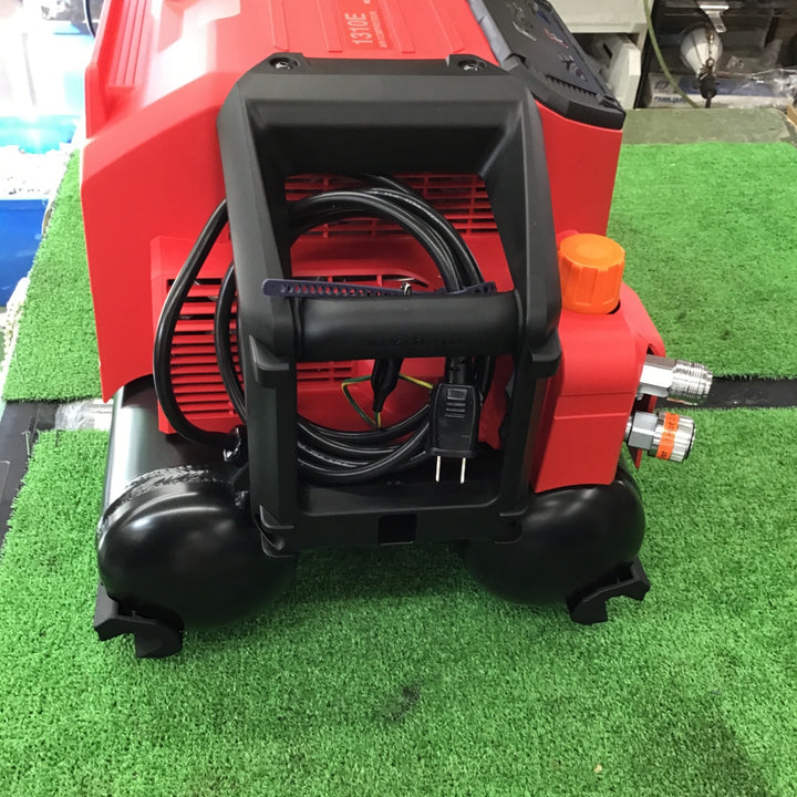 【決算セール！未使用】 マックス MAX エアコンプレッサー AK-HL1310E_レッド 【桶川店】