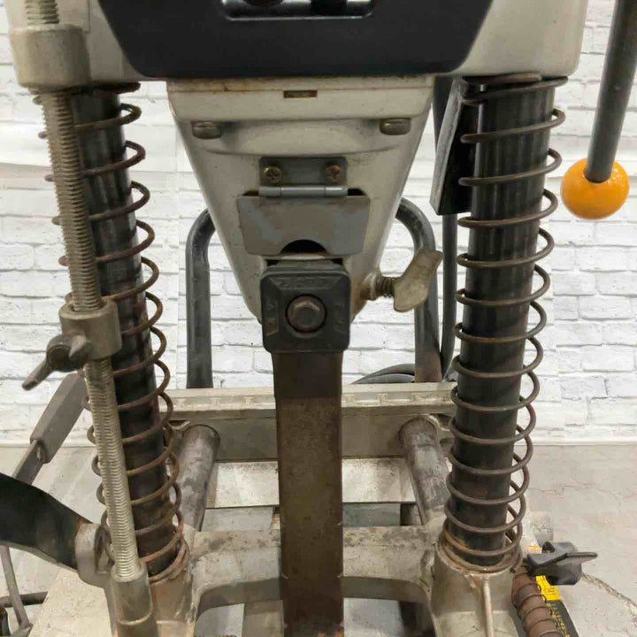 マキタ(makita) 手動角ノミ 最大切込深さ161mm 7305【川口店】