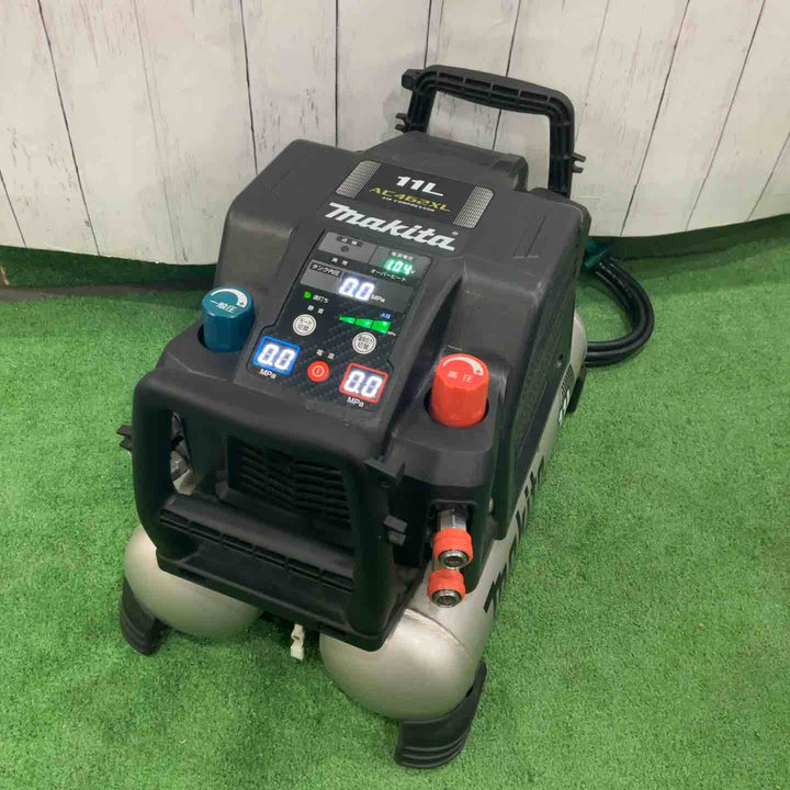 マキタ(Makita) エアコンプレッサ(黒) (50/60Hz) AC462XLB 動作確認済【川口店】
