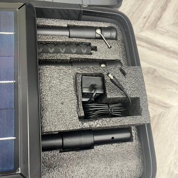 GOODGOODS ソーラーLED投光器 TYH-4000T　【越谷店】