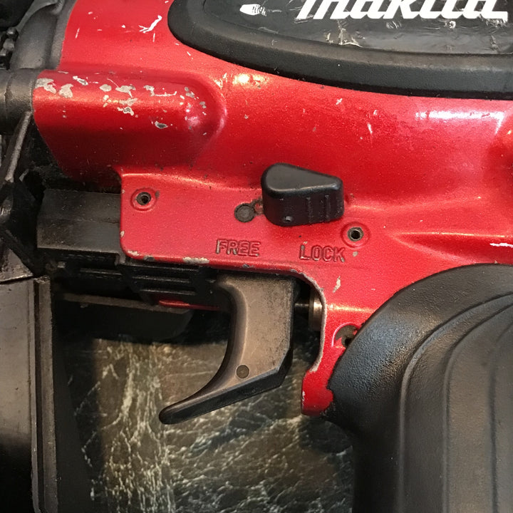 ★マキタ(makita) 高圧エア釘打ち機 AN930H【八潮店】