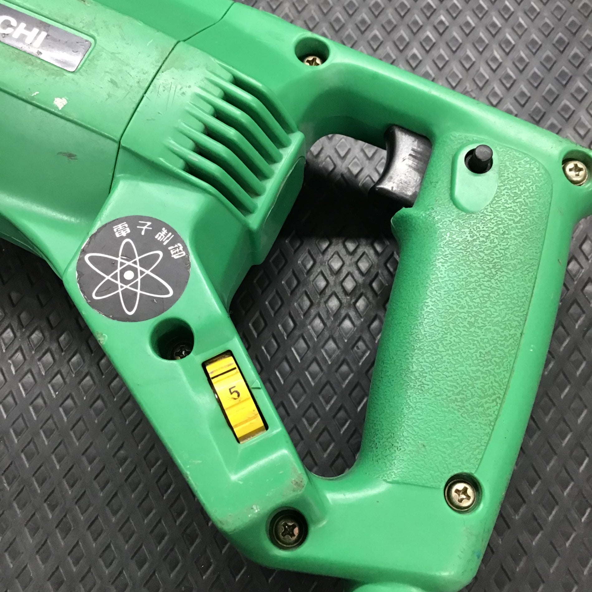 中古品】 ハイコーキ/HIKOKI ※旧:日立工機 電子セーバソー CR12V 中古品】 ハイコーキ/HIKOKI ※旧:日立工機 電子セーバソー CR12V