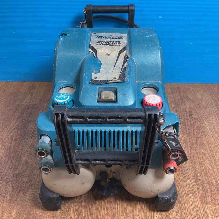 ★マキタ(makita) エアコンプレッサー AC401XL【岩槻店】