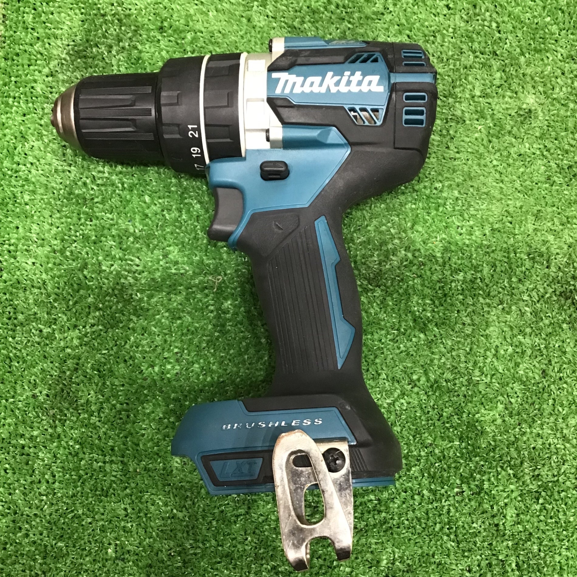 中古】Makita(マキタ) 18V 充電式 ブラシレス 振動 ドリルドライバー