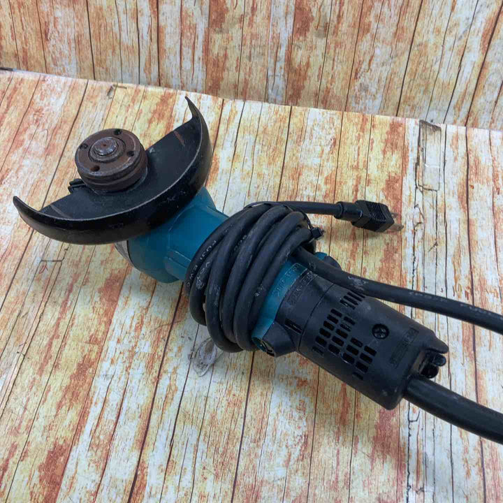 ☆マキタ(makita) 125mm ディスクグラインダ 9535B【川崎店】