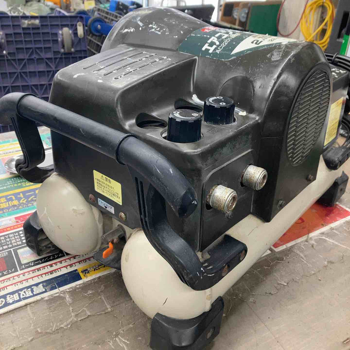 ◇マキタ(makita) 常圧専用エアコンプレッサー AC2211 50Hz　充填時間約2分30秒【戸田店】