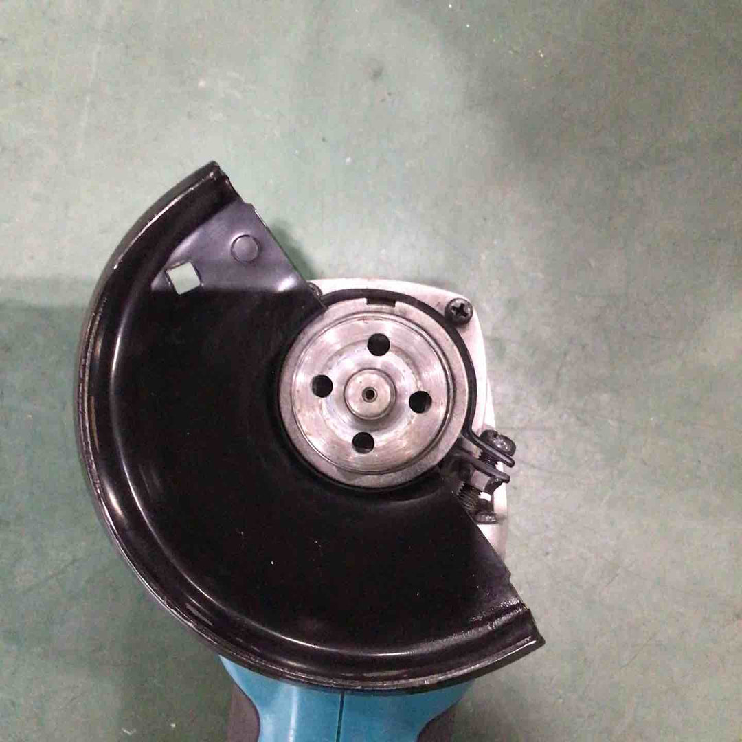 ☆マキタ(makita) コードレスディスクグラインダ GA402DZ【川口店】