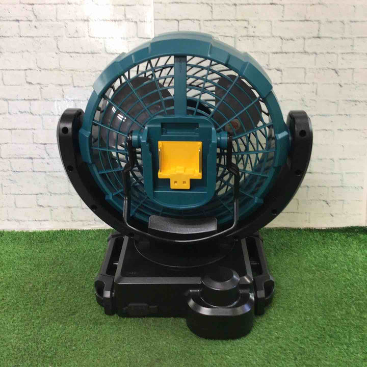 ★マキタ(makita) コードレスファン CF102DZ(本体のみ)【町田店】