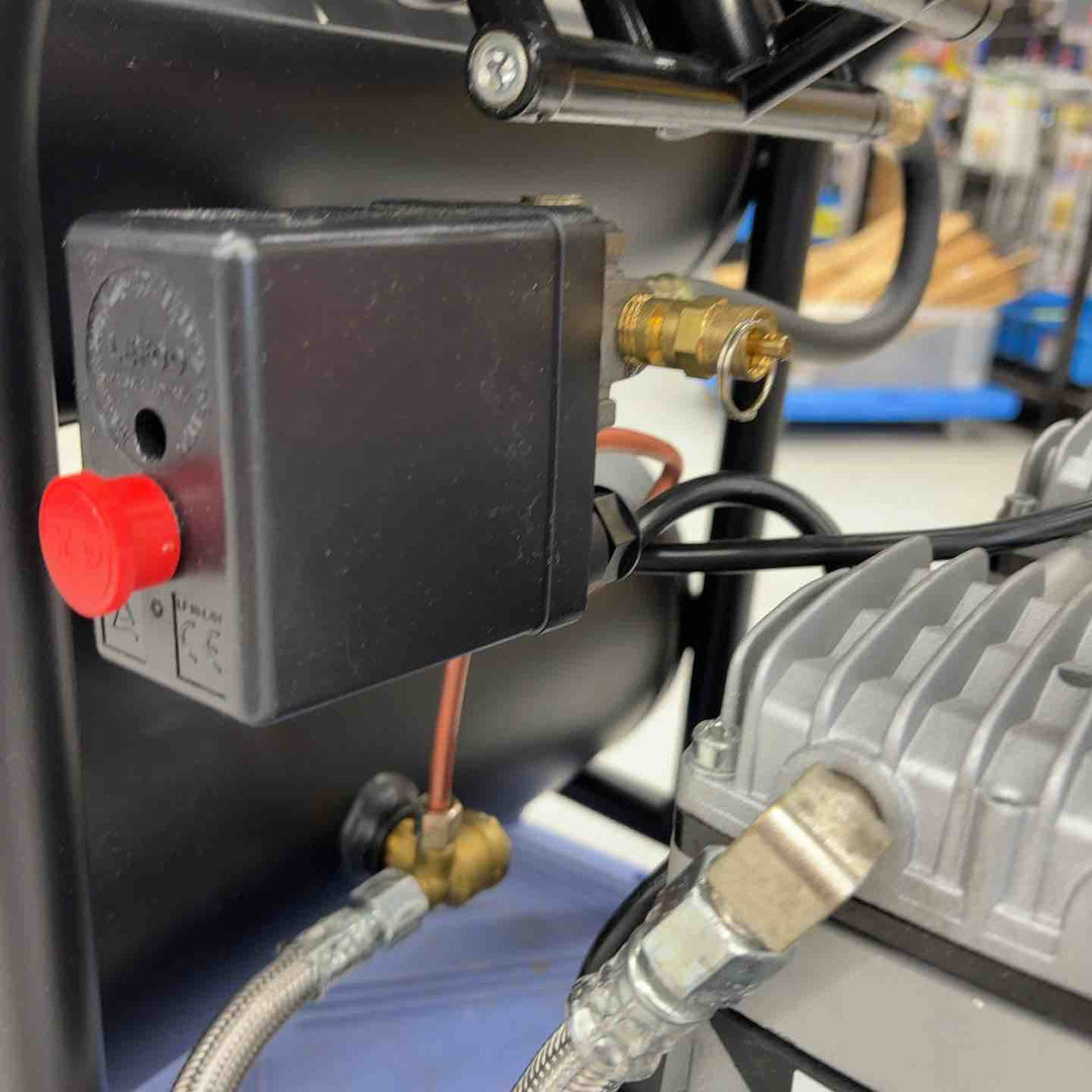 ミナト 静音オイルレス型エアーコンプレッサー CP-20Si (100V/タンク容量20L)【八潮店】