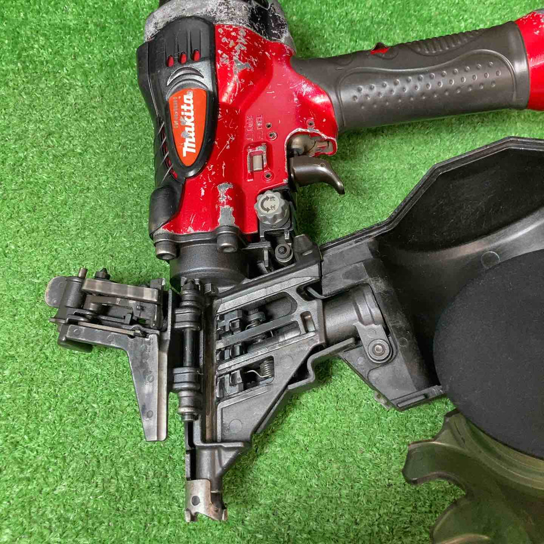 ◇マキタ(makita)  高圧エア釘打ち機 AN610H【岩槻店】
