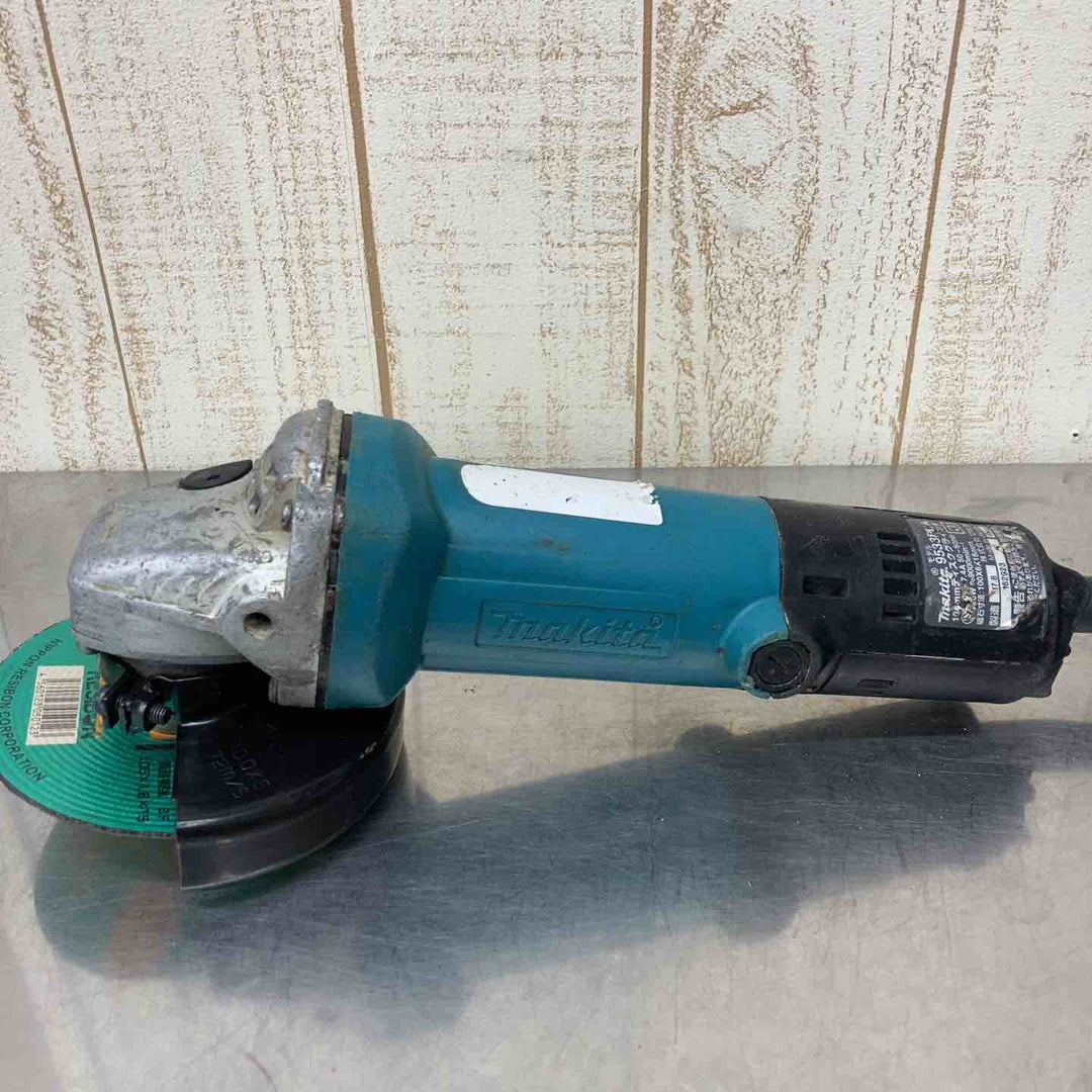 【中古品】☆マキタ(makita) ディスクグラインダ 低速高トルク ブレーキ付 100mm 9533BLA ピンレンチ、砥石付き♪【柏店】