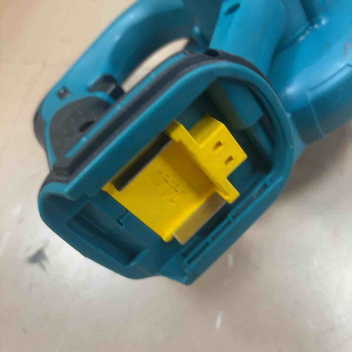 ☆マキタ(makita) コードレスブロワ UB142DZ【草加店】