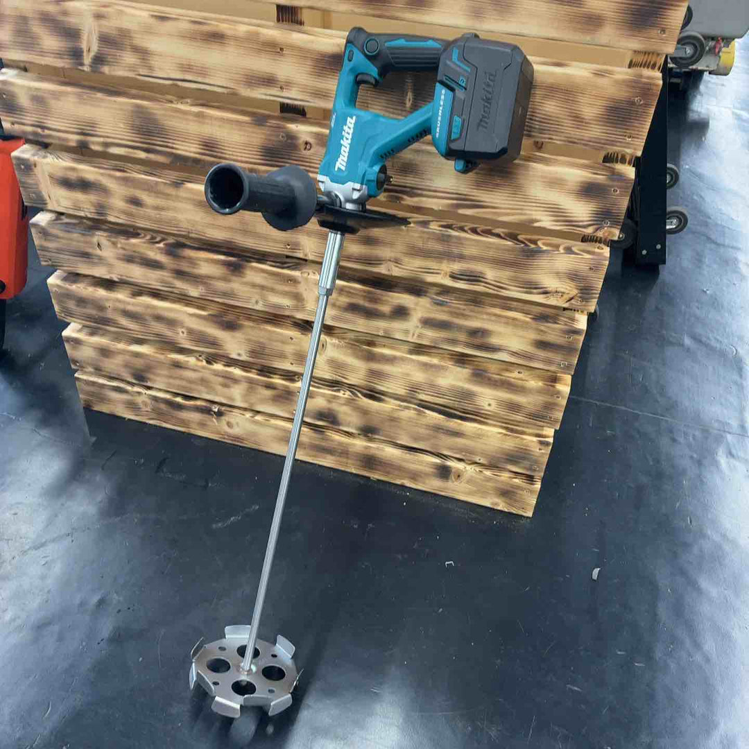 マキタ(makita) コードレスかくはん機 UT130DZ【藤沢店】
