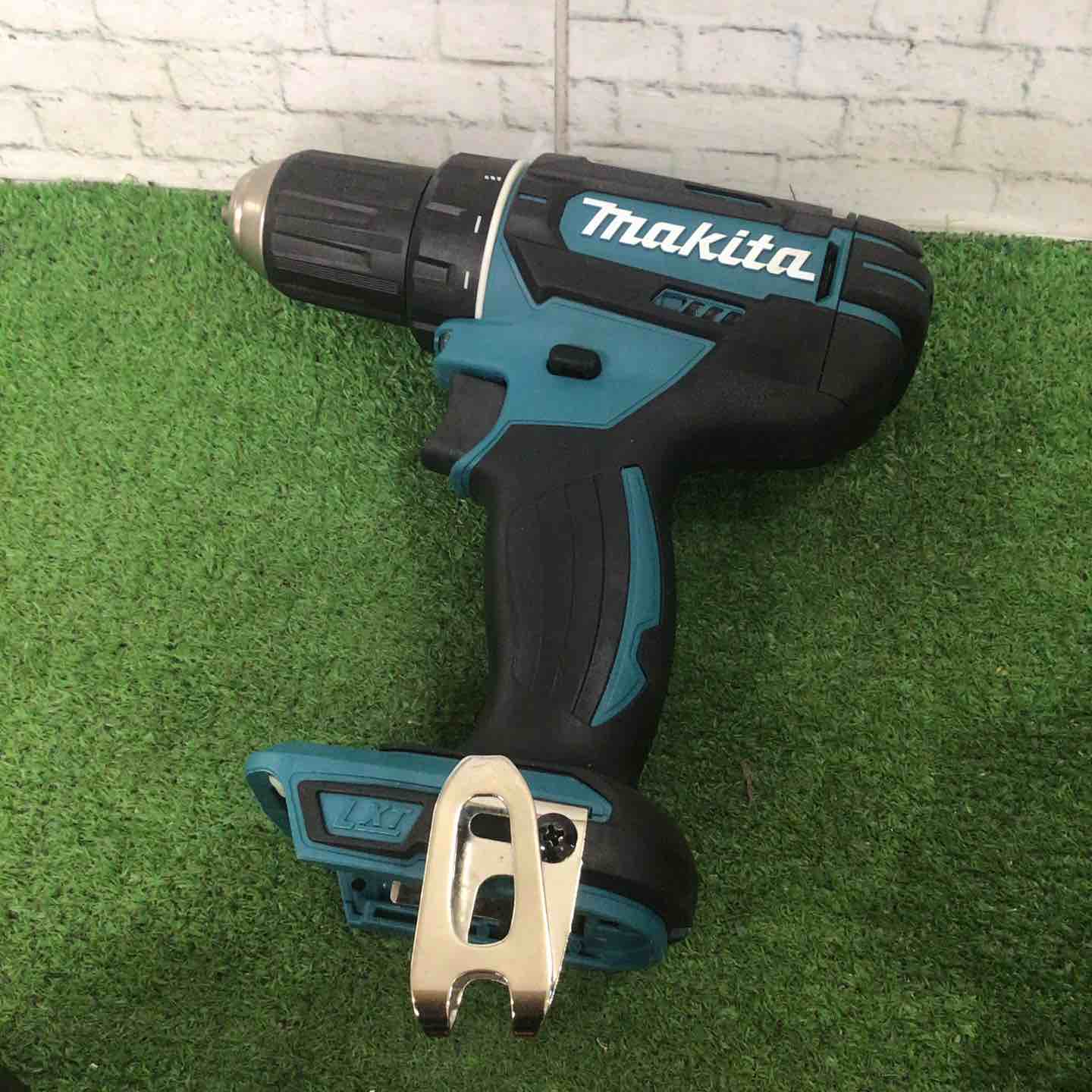 マキタ Makita 充電式 18V ドリルドライバー XFD10Z 本体のみ 楽天市場】マキタ ドリル ドライバー 18V 充電式 MAKITA XFD10Z 青