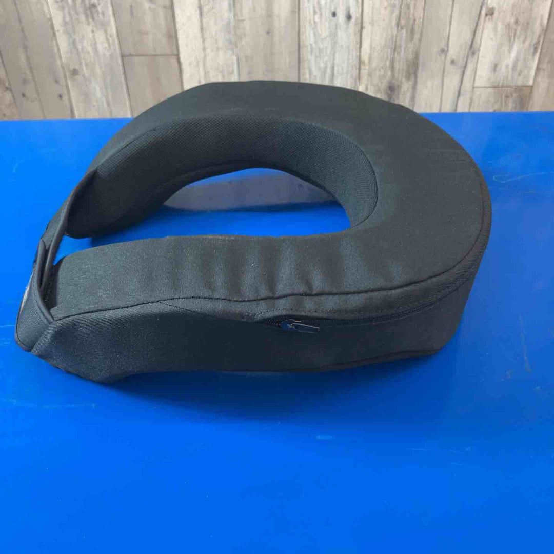 【未使用(店頭展示品)】 EXGEL ネックサポート17 サイズM AKK32M-BK 【東大和店】