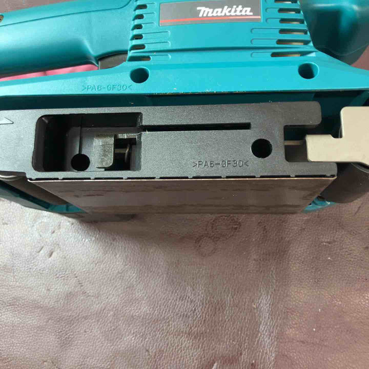 【中古品】マキタ(makita) ベルトサンダ 吸塵装置式 76mm 9911 100V サンダー【東大和店】