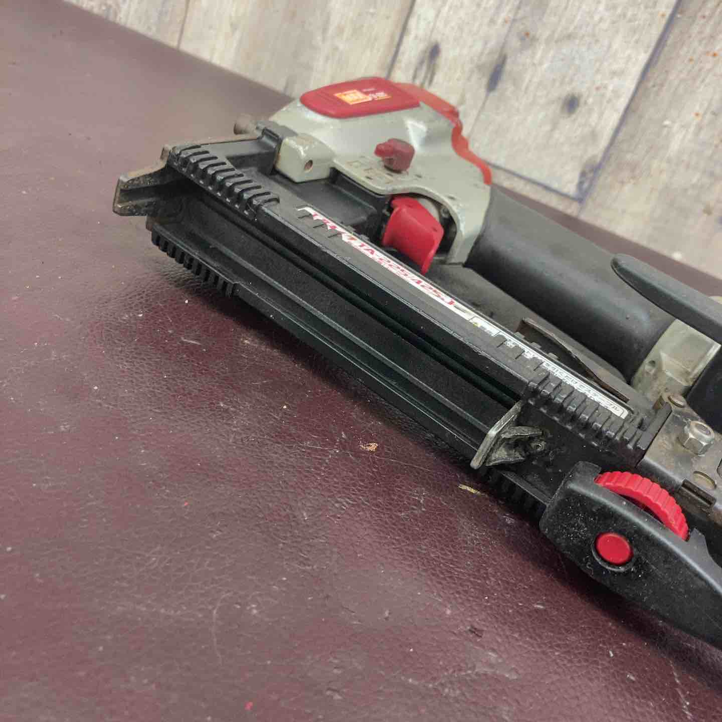 【中古品】 マックス(MAX) 常圧エアネイラ TA-225/425J 【東大和店】 中古品】 マックス(MAX) 常圧エアネイラ TA-225/425J 【東大和店