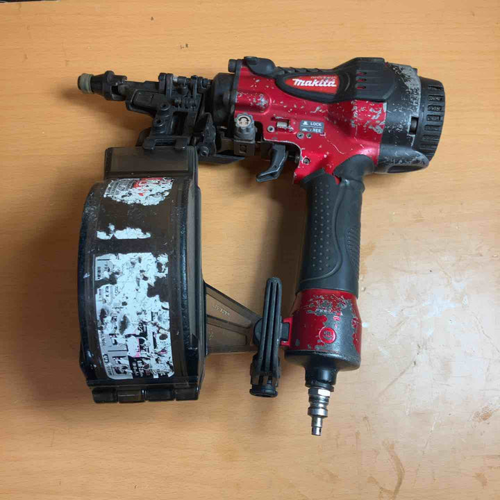 ★マキタ(makita) 高圧エア釘打ち機 AN510HS【越谷店】
