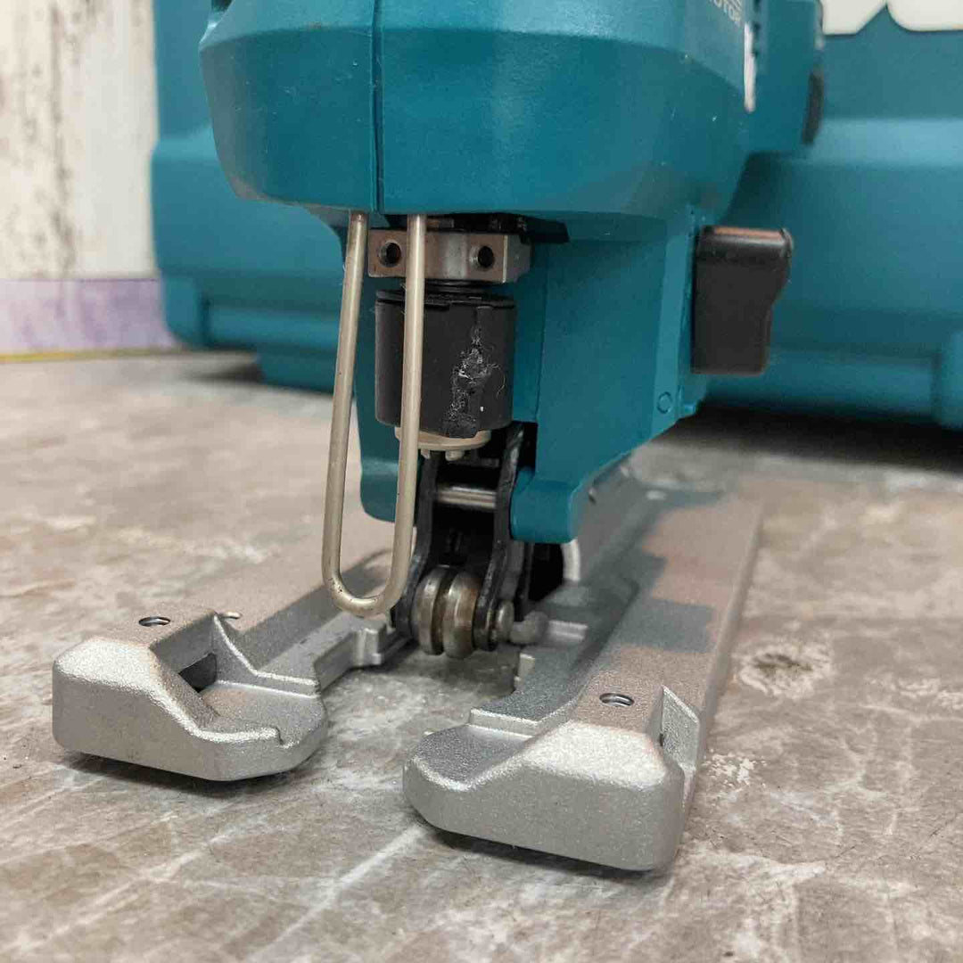 ★マキタ(makita) コードレスジグソー JV184DZK【八潮店】