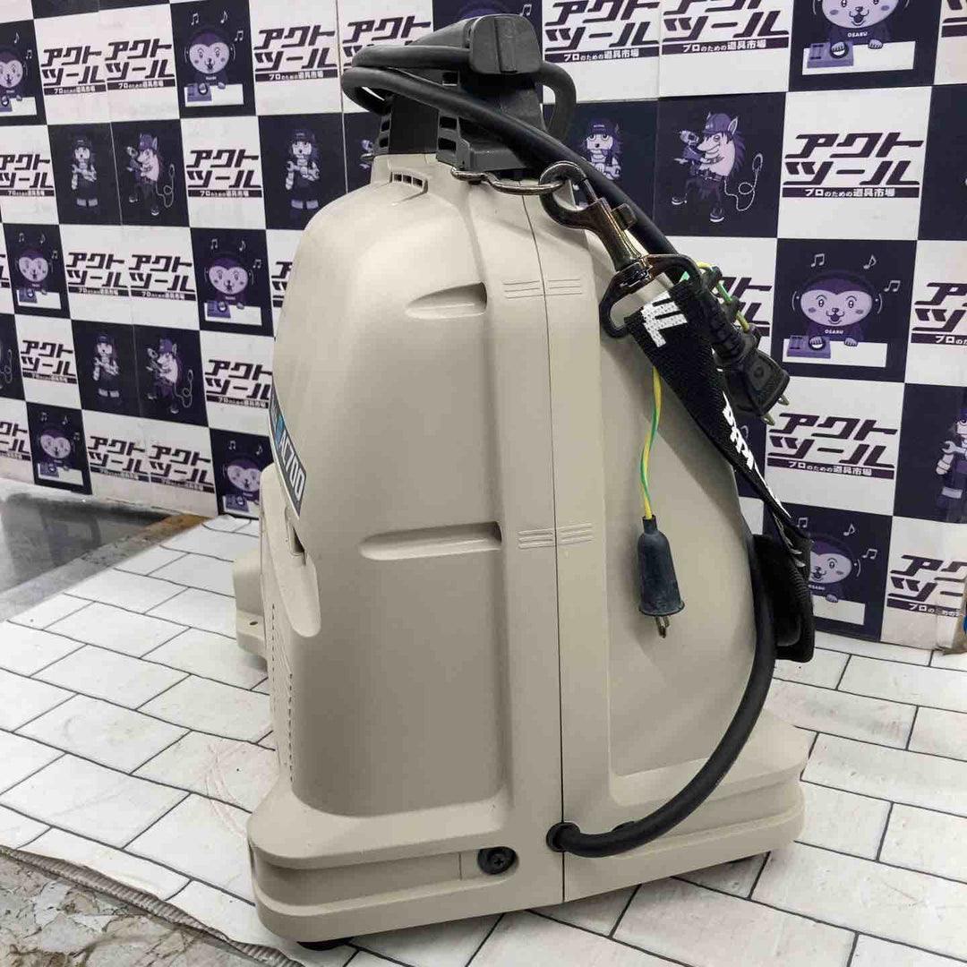 ★マキタ(makita) エアコンプレッサー AC700【所沢店】