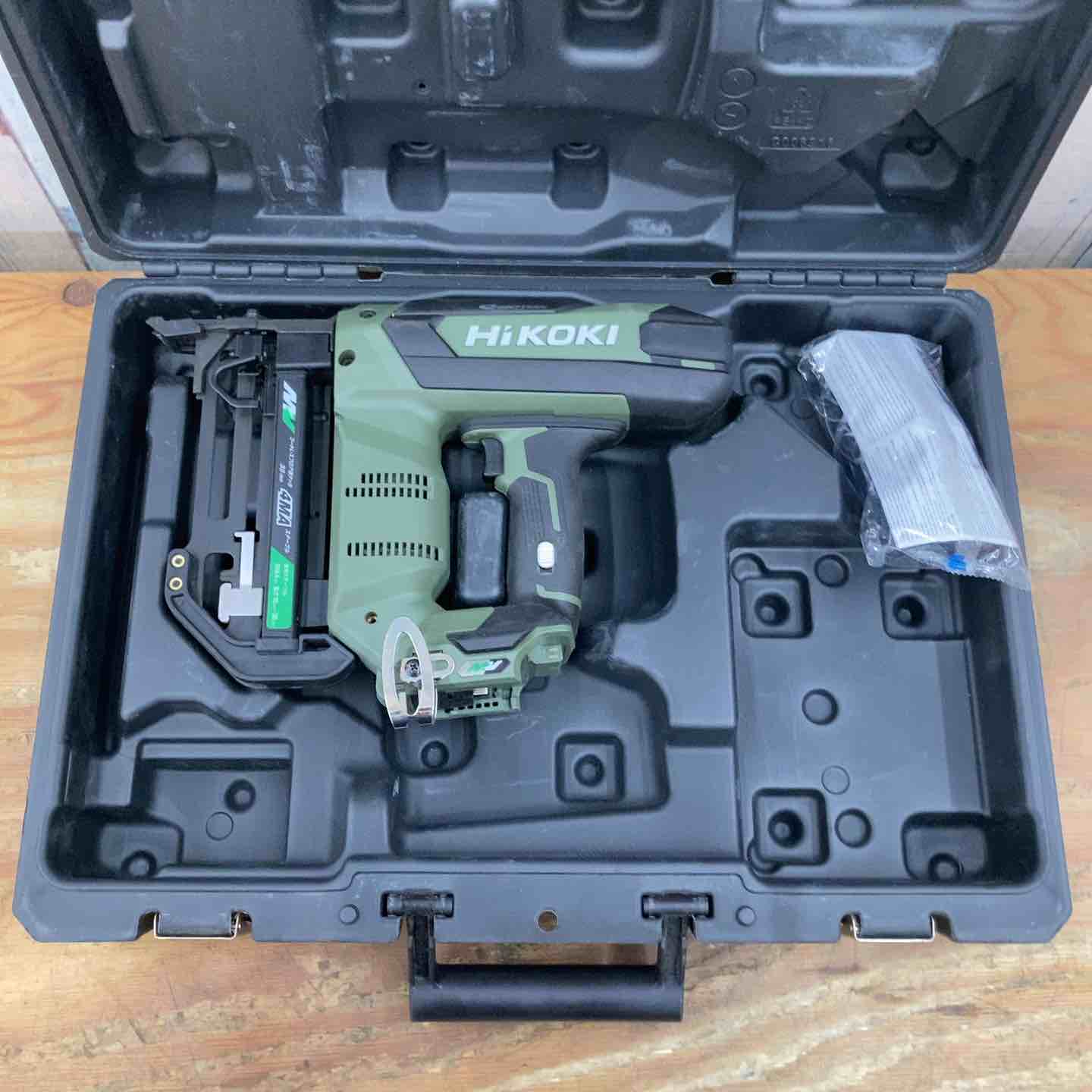 中古品】☆ハイコーキ(HIKOKI ※旧:日立工機) コードレスフロアタッカー
