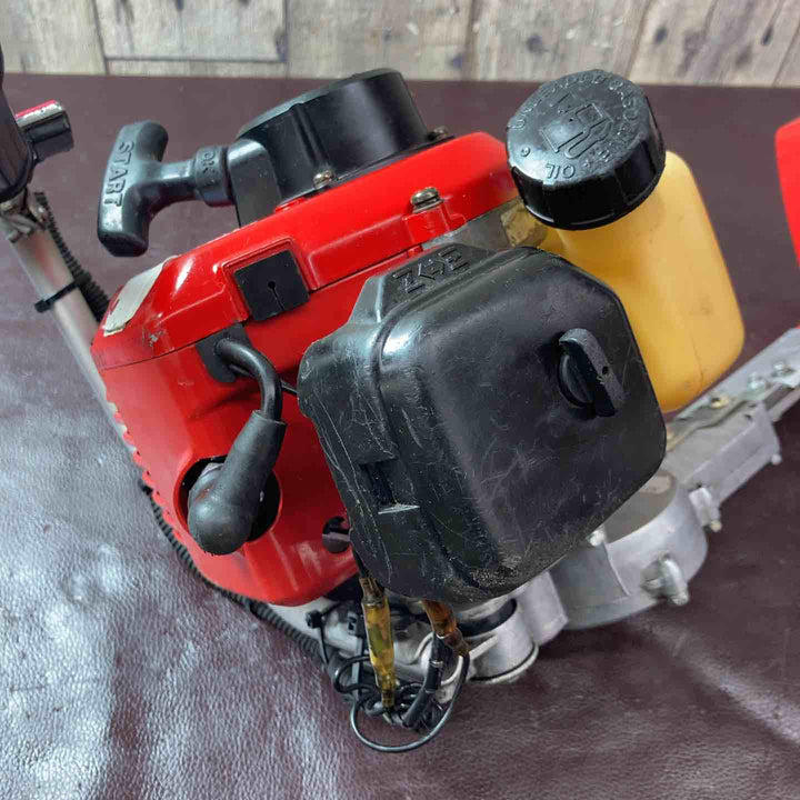 【中古品】 OCHIAI エンジンヘッジトリマー TE7C プライマリーポンプ新品交換済 【東大和店】